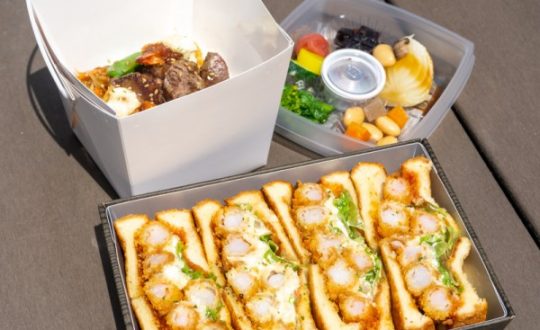 ステーキカッポー恒づねのお弁当。デリバリーも！