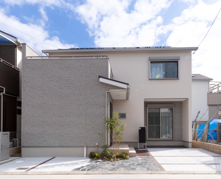 モダンテイストなダウンフロアのあるお家