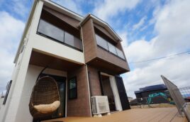 レトロな空の見えるお家