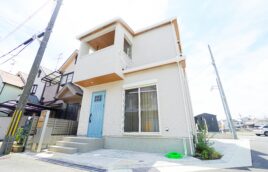 皆で集まれる開放的なルーフテラスのあるお家